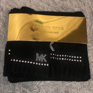 Michael Kors scarf and hat set